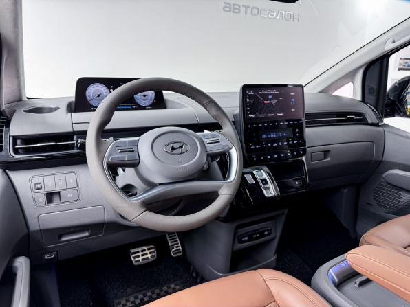 Hyundai Staria I с пробегом 2022 года, цена 6 100 000 рублей, 66140 км, минивэн, Автокод Объявления