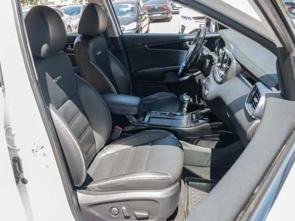 Kia Sorento III Prime Рестайлинг с пробегом 2018 года, цена 2 835 000 рублей, 268675 км, внедорожник, Автокод Объявления