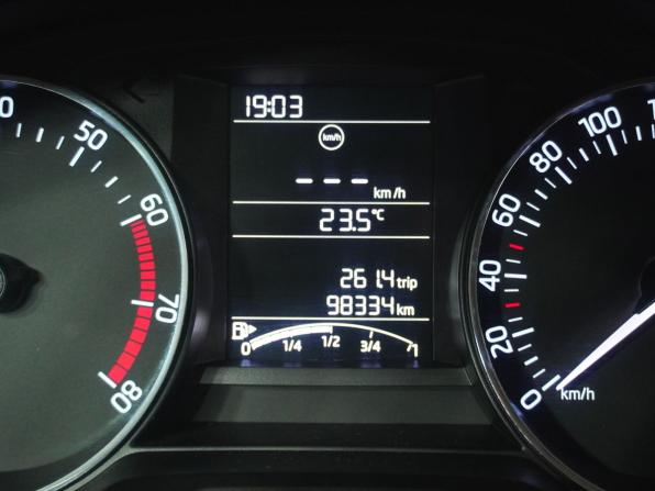 Skoda Rapid I с пробегом 2017 года, цена 1 189 000 рублей, 98334 км, лифтбек, Автокод Объявления