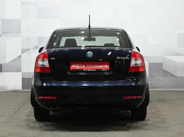 Skoda Octavia II (A5) Рестайлинг с пробегом 2011 года, цена 850 000 рублей, 217347 км, лифтбек, Автокод Объявления