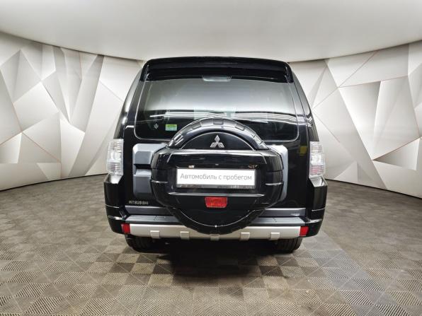 Mitsubishi Pajero IV Рестайлинг 1 с пробегом 2013 года, цена 2 235 000 рублей, 205353 км, внедорожник, Автокод Объявления
