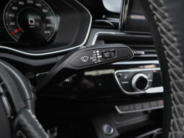 Audi A4 V (B9) Рестайлинг с пробегом 2020 года, цена 3 099 000 рублей, 129681 км, седан, Автокод Объявления