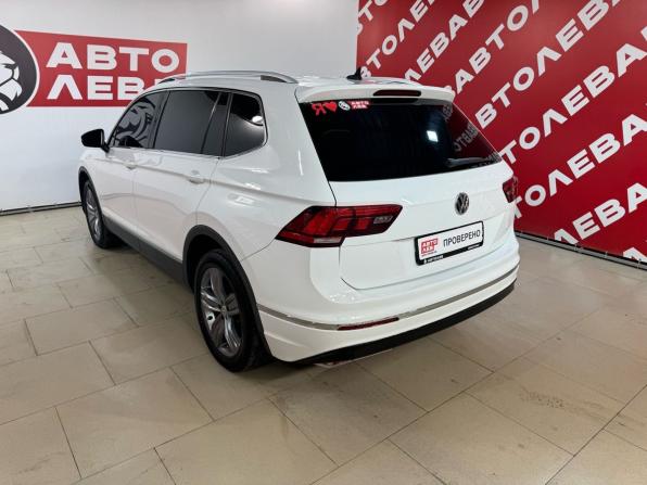 Volkswagen Tiguan II (China Market) с пробегом 2020 года, цена 2 780 000 рублей, 182045 км, внедорожник, Автокод Объявления