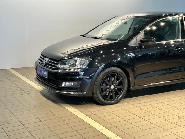Volkswagen Polo V Рестайлинг с пробегом 2019 года, цена 1 517 000 рублей, 96000 км, седан, Автокод Объявления