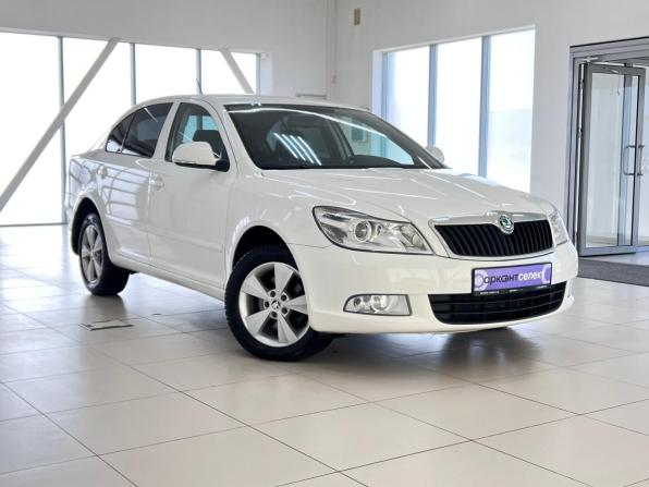 Skoda Octavia II (A5) Рестайлинг с пробегом 2011 года, цена 994 000 рублей, 183444 км, лифтбек, Автокод Объявления