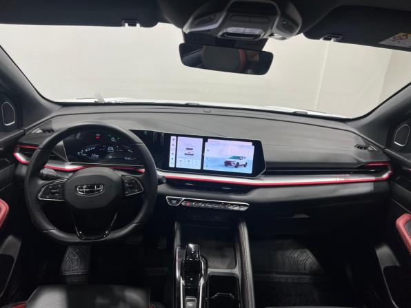 Geely Coolray I Рестайлинг с пробегом 2023 года, цена 1 995 000 рублей, 51315 км, внедорожник, Автокод Объявления