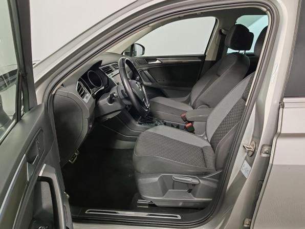 Volkswagen Tiguan II с пробегом 2018 года, цена 2 649 000 рублей, 92928 км, внедорожник, Автокод Объявления