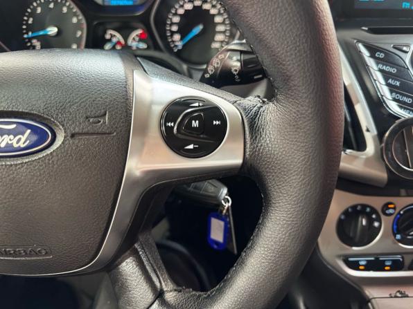 Ford Focus III с пробегом 2013 года, цена 879 000 рублей, 187239 км, хэтчбек, Автокод Объявления