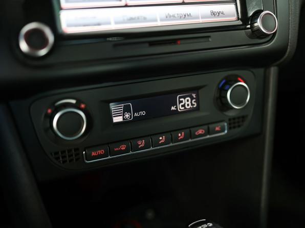 Volkswagen Polo V с пробегом 2012 года, цена 859 000 рублей, 140765 км, хэтчбек, Автокод Объявления
