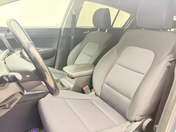 Kia Sportage IV Рестайлинг с пробегом 2020 года, цена 2 429 900 рублей, 130930 км, внедорожник, Автокод Объявления
