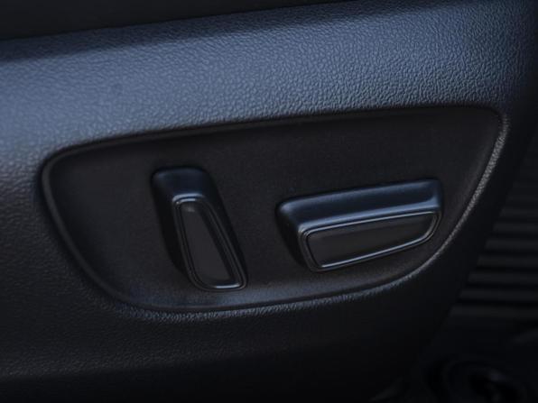 Toyota Land Cruiser 300 Series с пробегом 2023 года, цена 13 598 000 рублей, 18930 км, внедорожник, Автокод Объявления