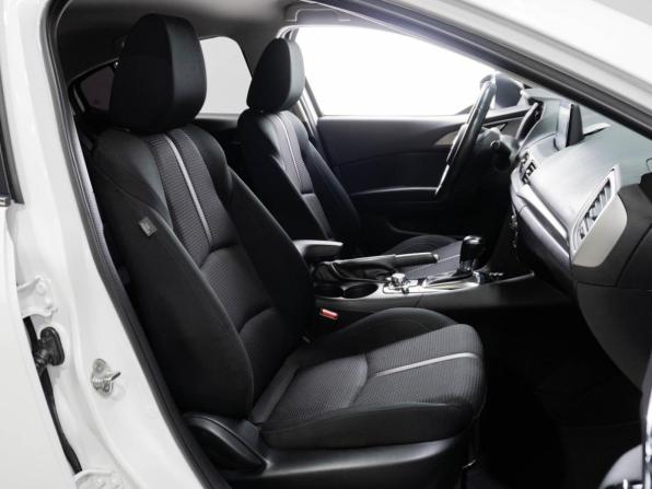 Mazda 3 III (BM) Рестайлинг с пробегом 2018 года, цена 1 670 000 рублей, 55597 км, седан, Автокод Объявления