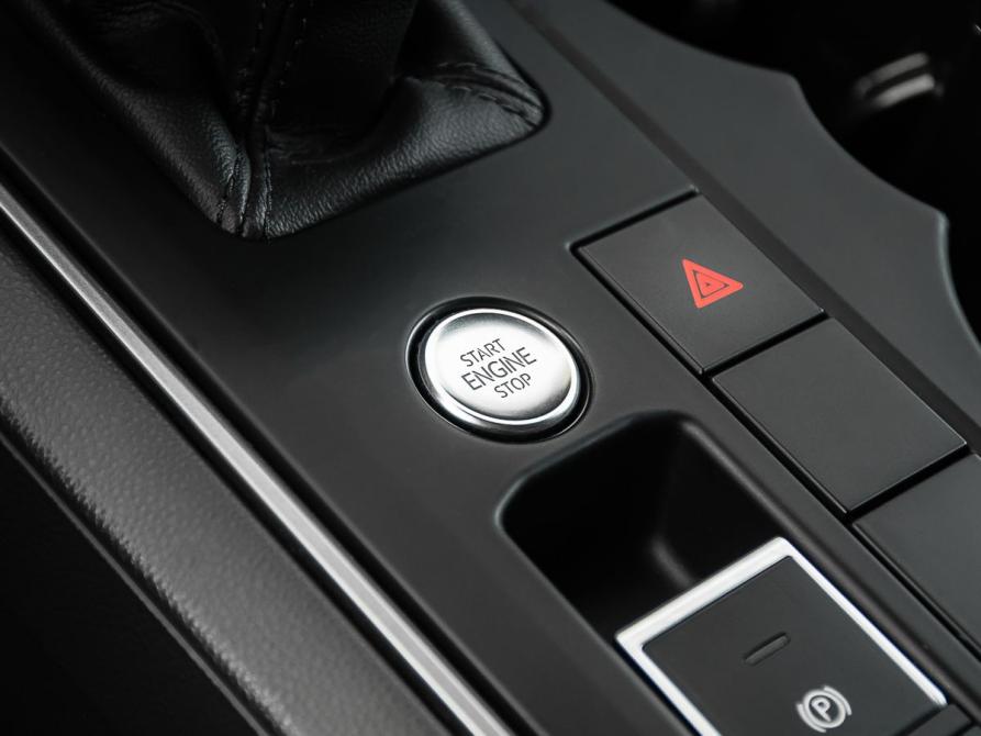 Volkswagen Touareg III Магнитогорск  - изображение 27
