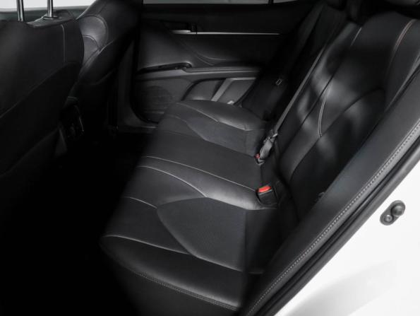 Toyota Camry VIII (XV70) Рестайлинг с пробегом 2022 года, цена 3 200 000 рублей, 98000 км, седан, Автокод Объявления