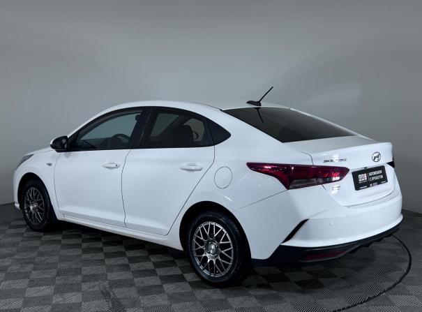 Hyundai Solaris II Рестайлинг с пробегом 2021 года, цена 1 347 000 рублей, 158723 км, седан, Автокод Объявления