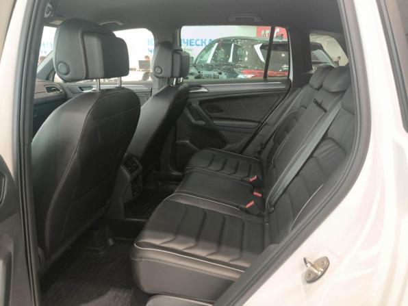Volkswagen Tiguan II Рестайлинг с пробегом 2021 года, цена 3 720 000 рублей, 106360 км, внедорожник, Автокод Объявления