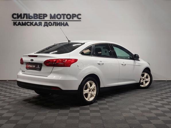 Ford Focus III Рестайлинг с пробегом 2015 года, цена 1 010 000 рублей, 140000 км, седан, Автокод Объявления