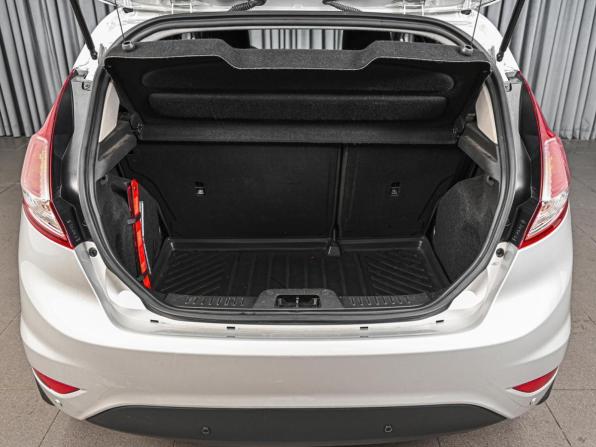 Ford Fiesta Mk6 Рестайлинг с пробегом 2016 года, цена 967 000 рублей, 54966 км, хэтчбек, Автокод Объявления