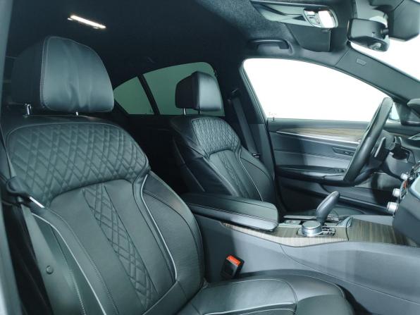 BMW 5 серии VII (G30/G31/G38) с пробегом 2019 года, цена 4 299 000 рублей, 111912 км, седан, Автокод Объявления