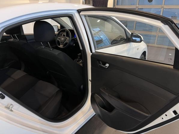 Hyundai Solaris II Рестайлинг с пробегом 2022 года, цена 1 600 000 рублей, 112591 км, седан, Автокод Объявления