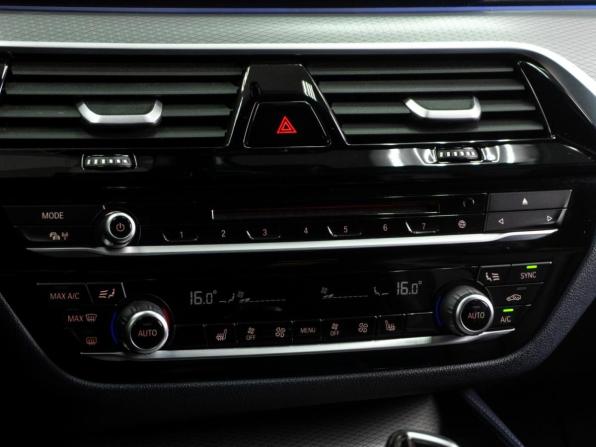 BMW 5 серии VII (G30/G31/G38) с пробегом 2017 года, цена 3 649 000 рублей, 168380 км, седан, Автокод Объявления