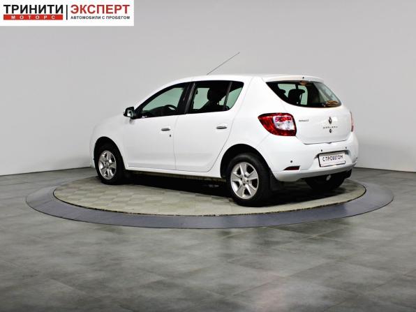 Renault Sandero II с пробегом 2015 года, цена 737 000 рублей, 169828 км, хэтчбек, Автокод Объявления