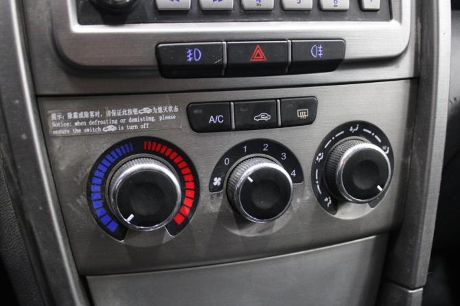 Chery Tiggo (T11) I Рестайлинг (FL) с пробегом 2015 года, цена 598 000 рублей, 71500 км, внедорожник, Автокод Объявления