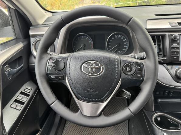 Toyota RAV4 IV (XA40) Рестайлинг с пробегом 2016 года, цена 2 120 000 рублей, 175111 км, внедорожник, Автокод Объявления