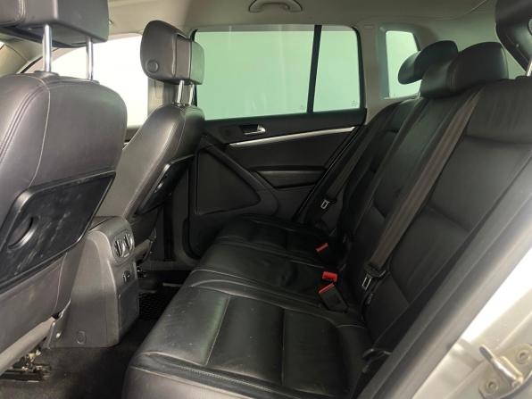 Volkswagen Tiguan I Рестайлинг с пробегом 2011 года, цена 1 095 000 рублей, 257112 км, внедорожник, Автокод Объявления