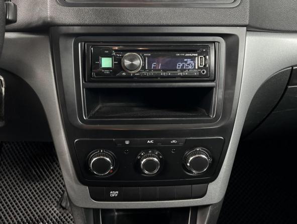 Skoda Yeti I Рестайлинг с пробегом 2014 года, цена 798 900 рублей, 318945 км, внедорожник, Автокод Объявления