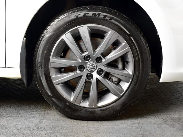 Volkswagen Polo V Рестайлинг с пробегом 2019 года, цена 1 044 999 рублей, 118219 км, седан, Автокод Объявления