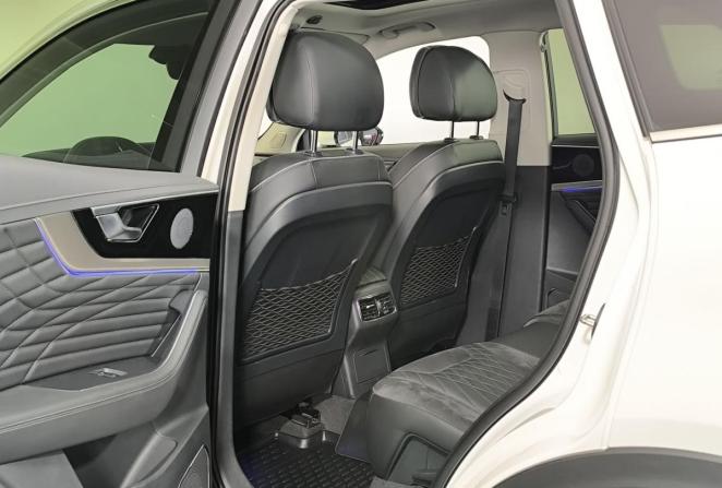 Hongqi HS5 I с пробегом 2024 года, цена 2 750 000 рублей, 37451 км, внедорожник, Автокод Объявления
