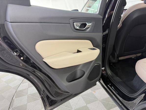 Новый Volvo XC60 II Рестайлинг 2 2025 года, цена 6 350 000 рублей, внедорожник, Автокод Объявления