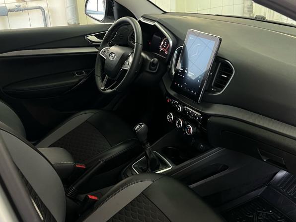 Lada (ВАЗ) Vesta I Рестайлинг (NG) с пробегом 2025 года, цена 1 900 000 рублей, 5132 км, седан, Автокод Объявления