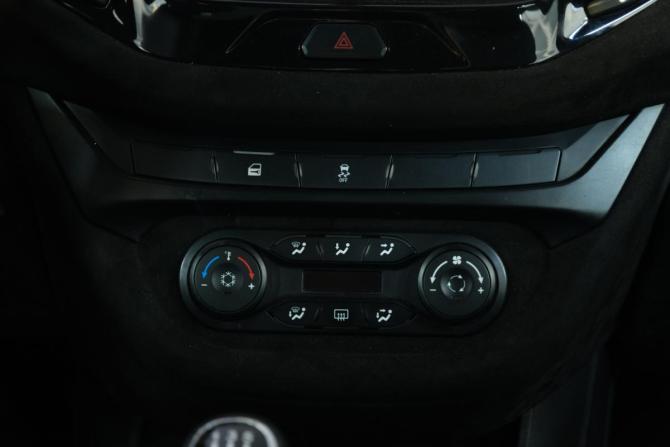 Lada (ВАЗ) Vesta I с пробегом 2017 года, цена 829 000 рублей, 210000 км, седан, Автокод Объявления