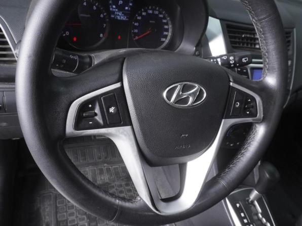 Hyundai Solaris I с пробегом 2012 года, цена 759 000 рублей, 176352 км, хэтчбек, Автокод Объявления