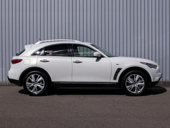 Infiniti FX II (S51) Рестайлинг с пробегом 2013 года, цена 2 599 000 рублей, 264216 км, внедорожник, Автокод Объявления