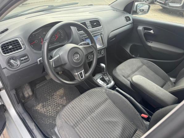 Volkswagen Polo V с пробегом 2014 года, цена 739 000 рублей, 143500 км, седан, Автокод Объявления