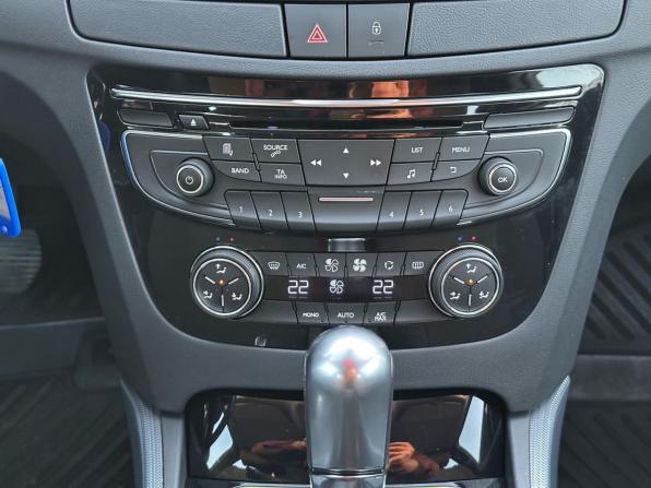 Peugeot 508 I с пробегом 2012 года, цена 1 050 000 рублей, 81500 км, седан, Автокод Объявления