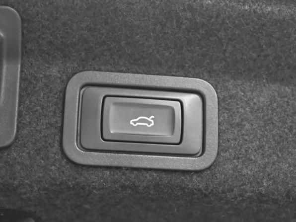 Audi A6 V (C8) с пробегом 2021 года, цена 3 800 000 рублей, 90910 км, седан, Автокод Объявления