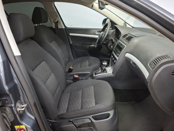 Skoda Octavia II (A5) Рестайлинг с пробегом 2011 года, цена 599 000 рублей, 257700 км, лифтбек, Автокод Объявления