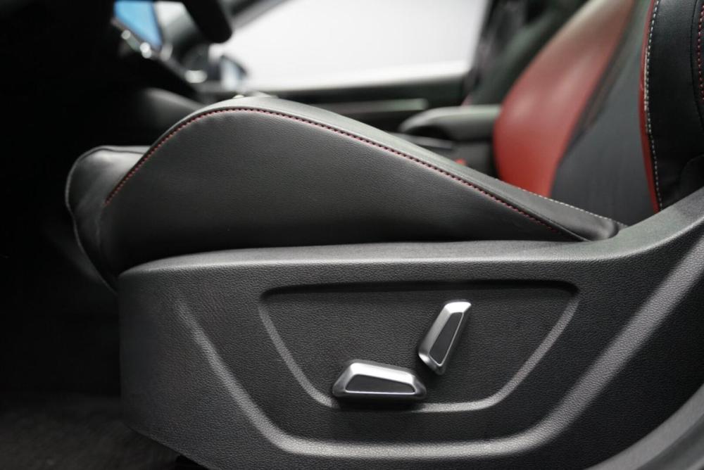 Geely Coolray I Рестайлинг Крым  - изображение 12