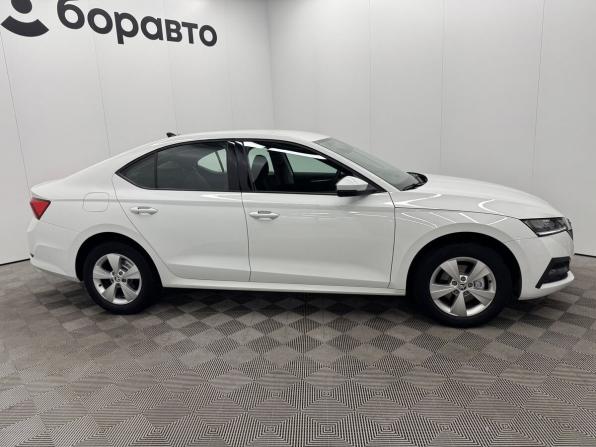Skoda Octavia IV (A8) с пробегом 2021 года, цена 2 259 000 рублей, 89577 км, лифтбек, Автокод Объявления