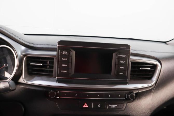 Kia Ceed III с пробегом 2018 года, цена 1 629 000 рублей, 120000 км, универсал, Автокод Объявления