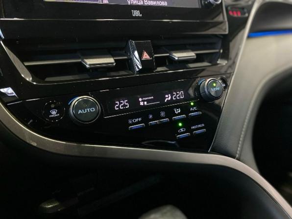Toyota Camry VIII (XV70) Рестайлинг с пробегом 2021 года, цена 3 549 900 рублей, 47000 км, седан, Автокод Объявления