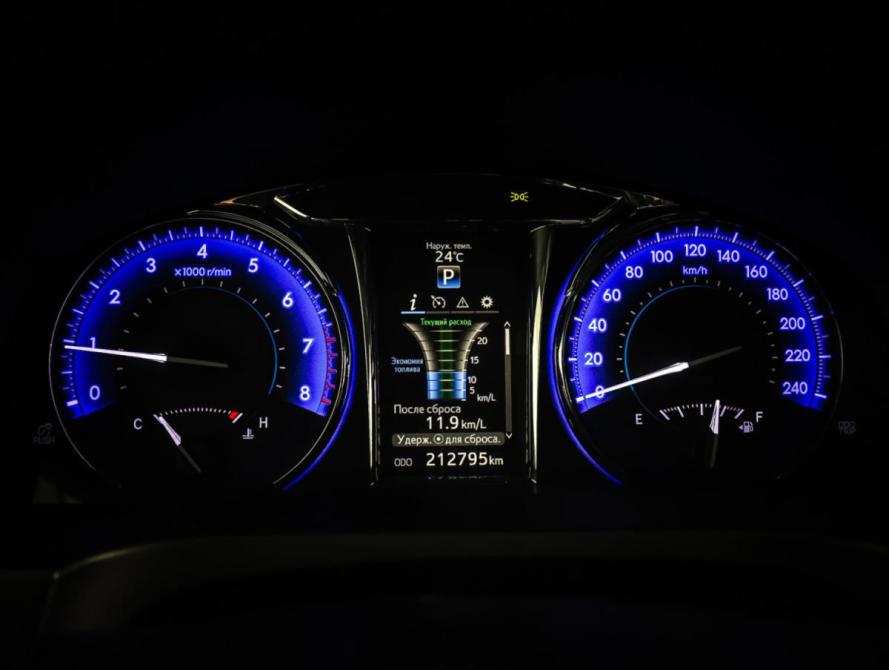 Toyota Camry VII (XV50) Рестайлинг Москва  - изображение 17