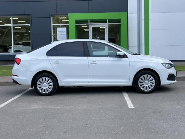 Skoda Rapid II с пробегом 2021 года, цена 1 599 000 рублей, 40282 км, лифтбек, Автокод Объявления
