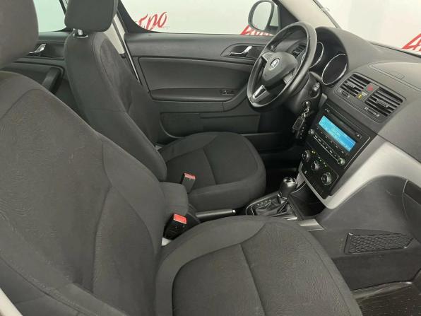 Skoda Yeti I Рестайлинг с пробегом 2014 года, цена 1 169 000 рублей, 108091 км, внедорожник, Автокод Объявления