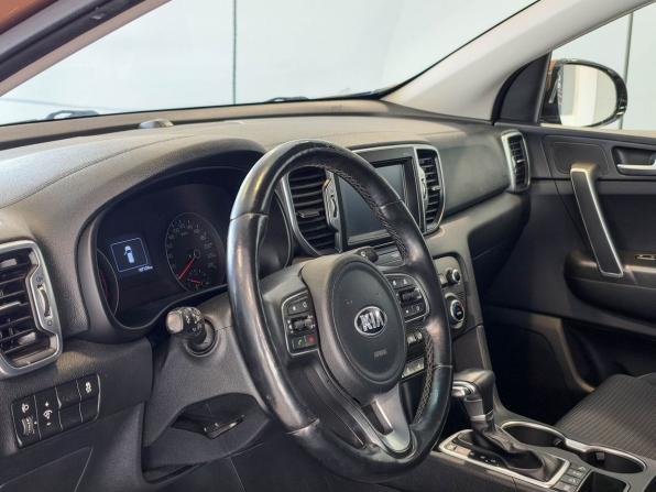 Kia Sportage IV с пробегом 2016 года, цена 1 817 000 рублей, 107124 км, внедорожник, Автокод Объявления
