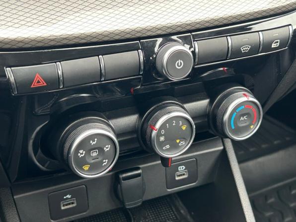 Lada (ВАЗ) Vesta I Рестайлинг (NG) с пробегом 2023 года, цена 1 350 000 рублей, 8923 км, седан, Автокод Объявления